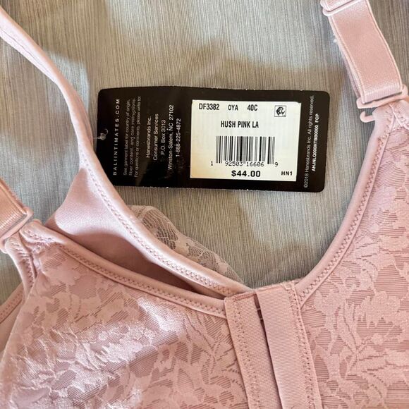 Bali Women's Pink Bra 40C  NWT - Picture 3 of 5